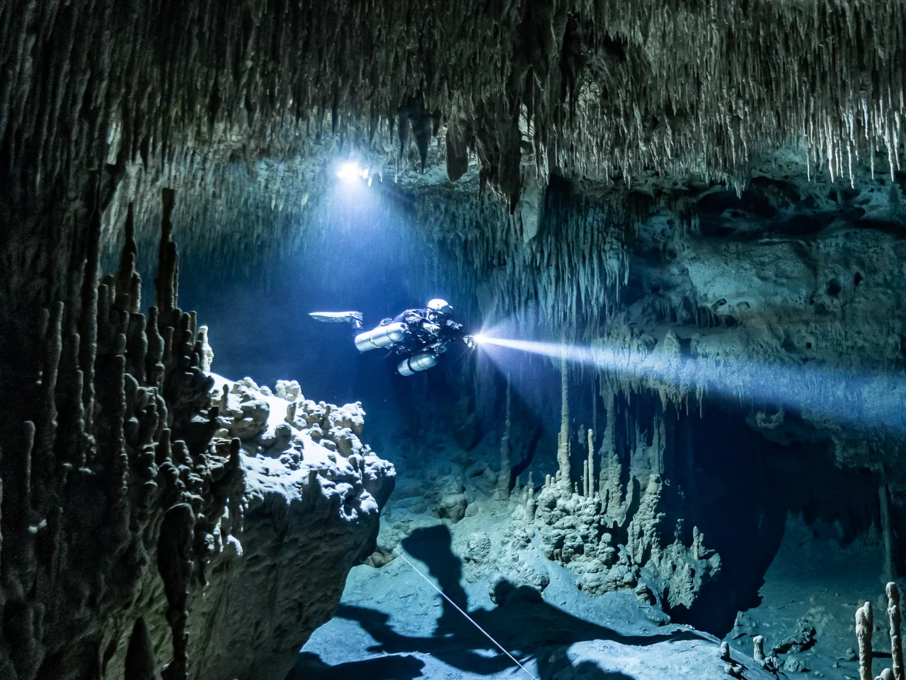 Cave diving overhead environments and advanced training